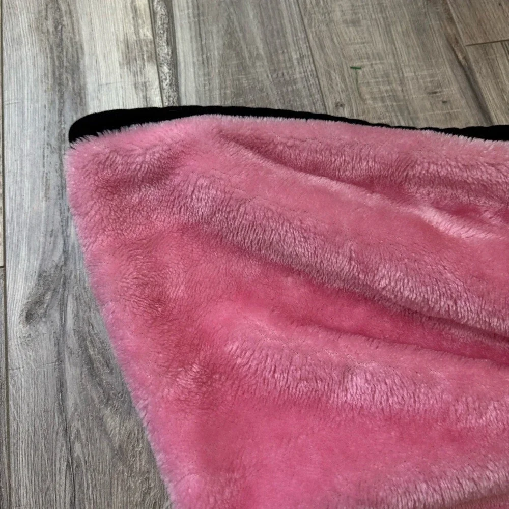 Playboy bunny blanket throw pink Blanket Black Bunny Logo rabbit head 2000s